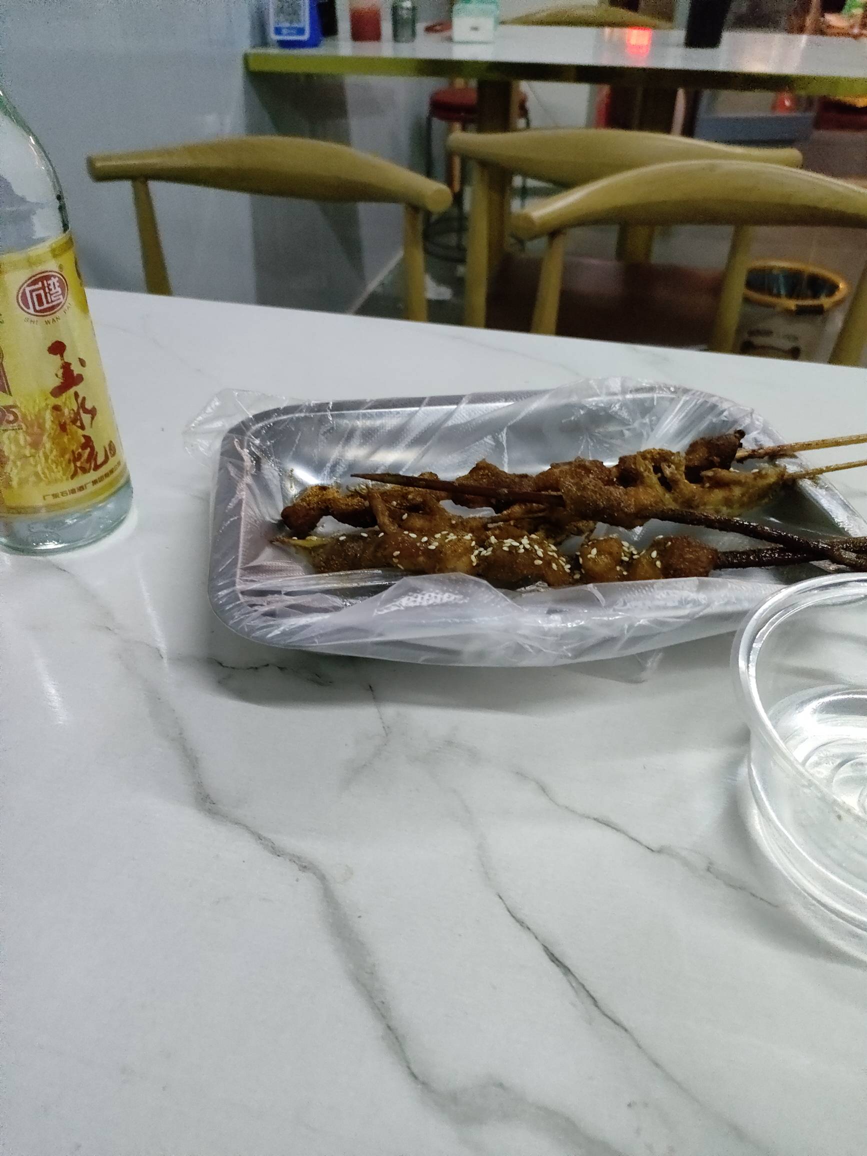 老哥们对自己好点，该吃吃，该喝喝

69 / 作者:佛山靓仔六 / 