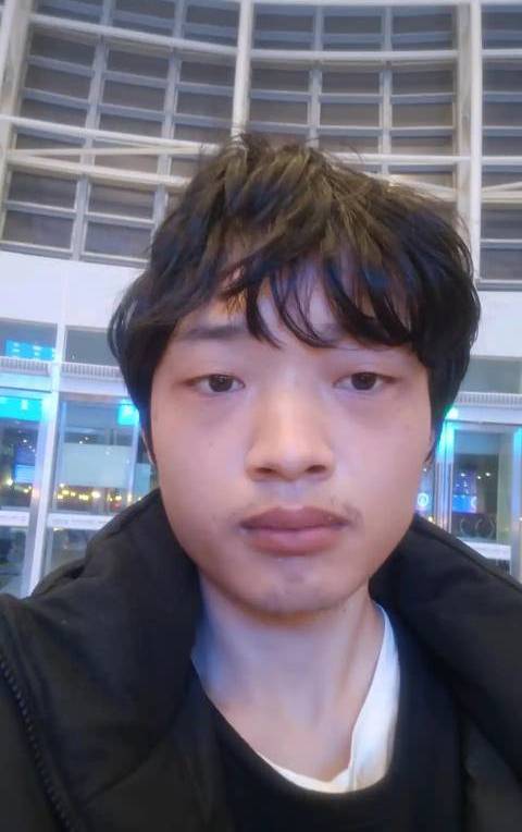 偶尔买一张10刮刮乐碰碰运气，但是从来没有刮中超过100的

79 / 作者:朱铁胆 / 