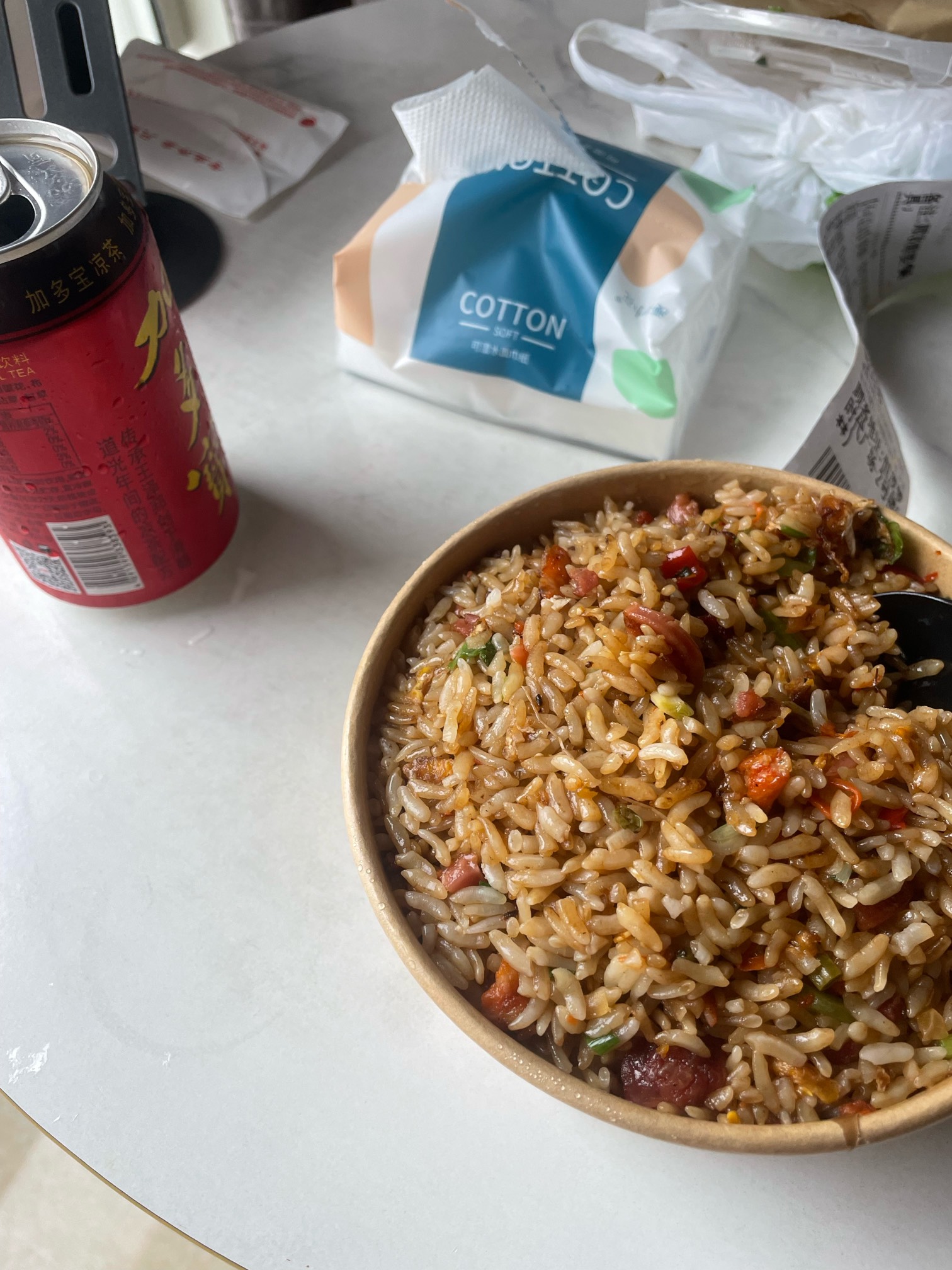 坏了，又想抽烟了！忍啦几个月了、好像控制不住了

1 / 作者:寻梦青年2 / 