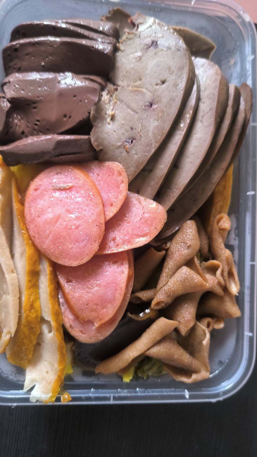 前两年认识的几个挂壁仔每年这个时候都在干日结，说好了洗心革面好好上班进厂，今年这21 / 作者:理理理66 / 