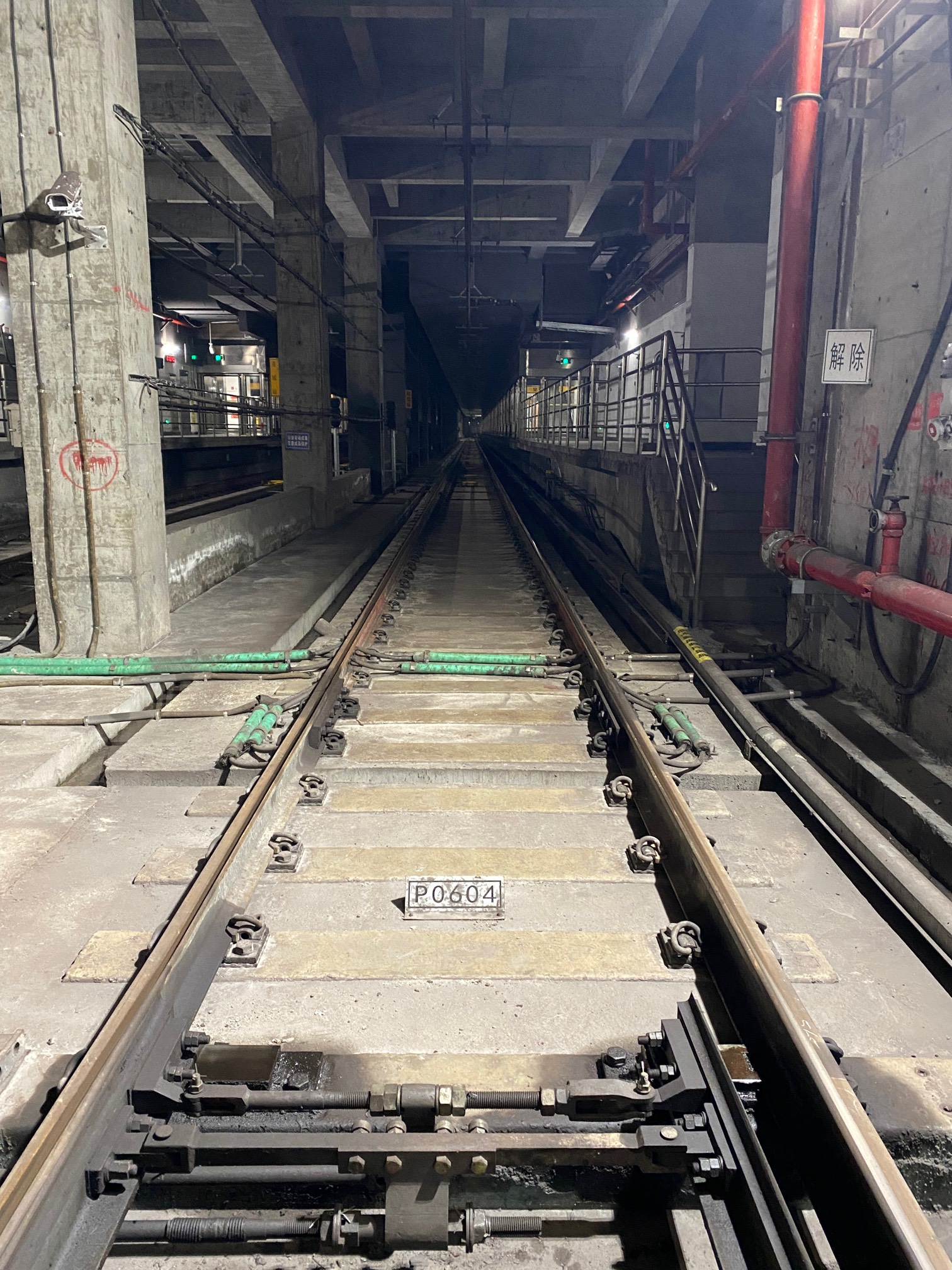 下班了 今天上了三个小时的班。
巡线- 


14 / 作者:今天作业没毕业 / 