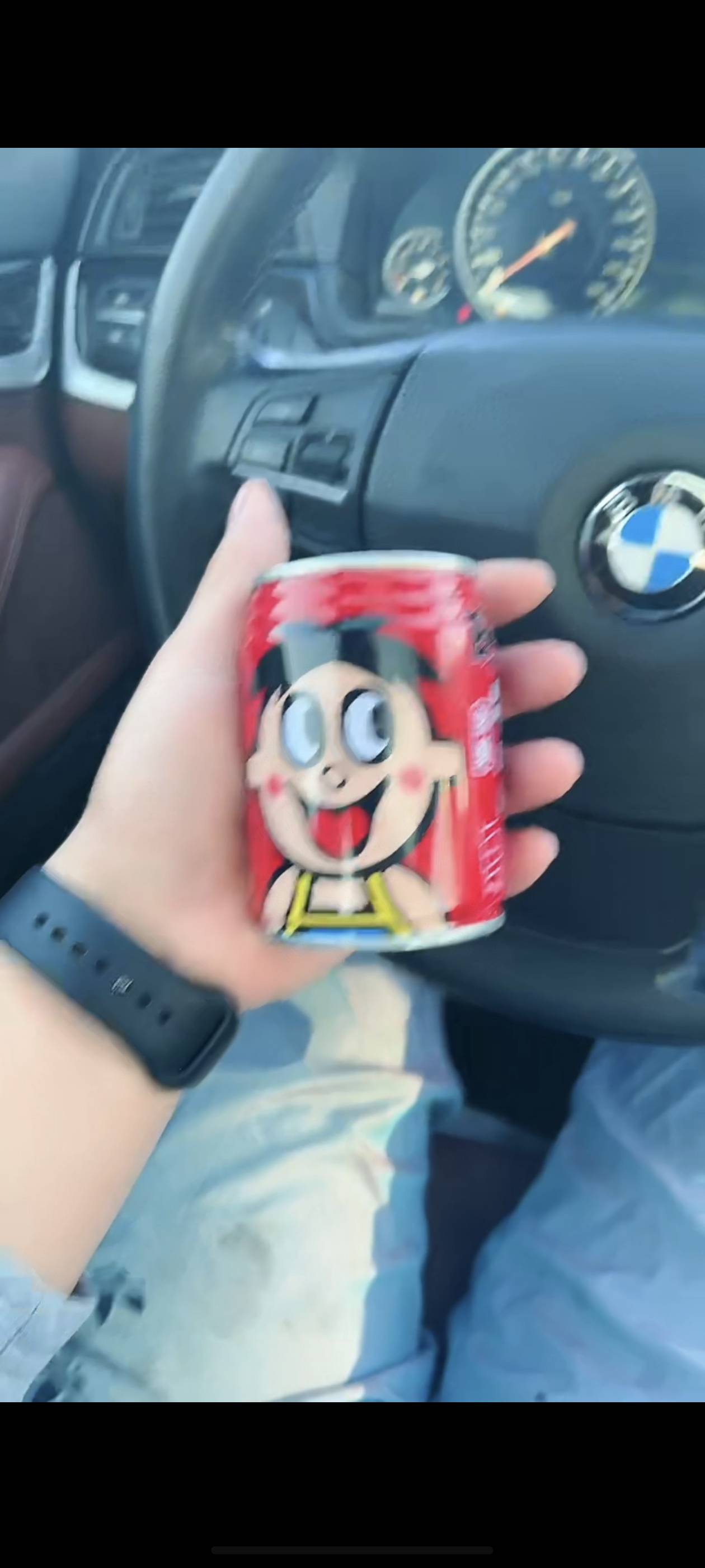 开的宝马，一分欠款没有，征信很好，用苹果17和vivox200s，苹果电脑，有房子63万，芝50 / 作者:昨日过往 / 