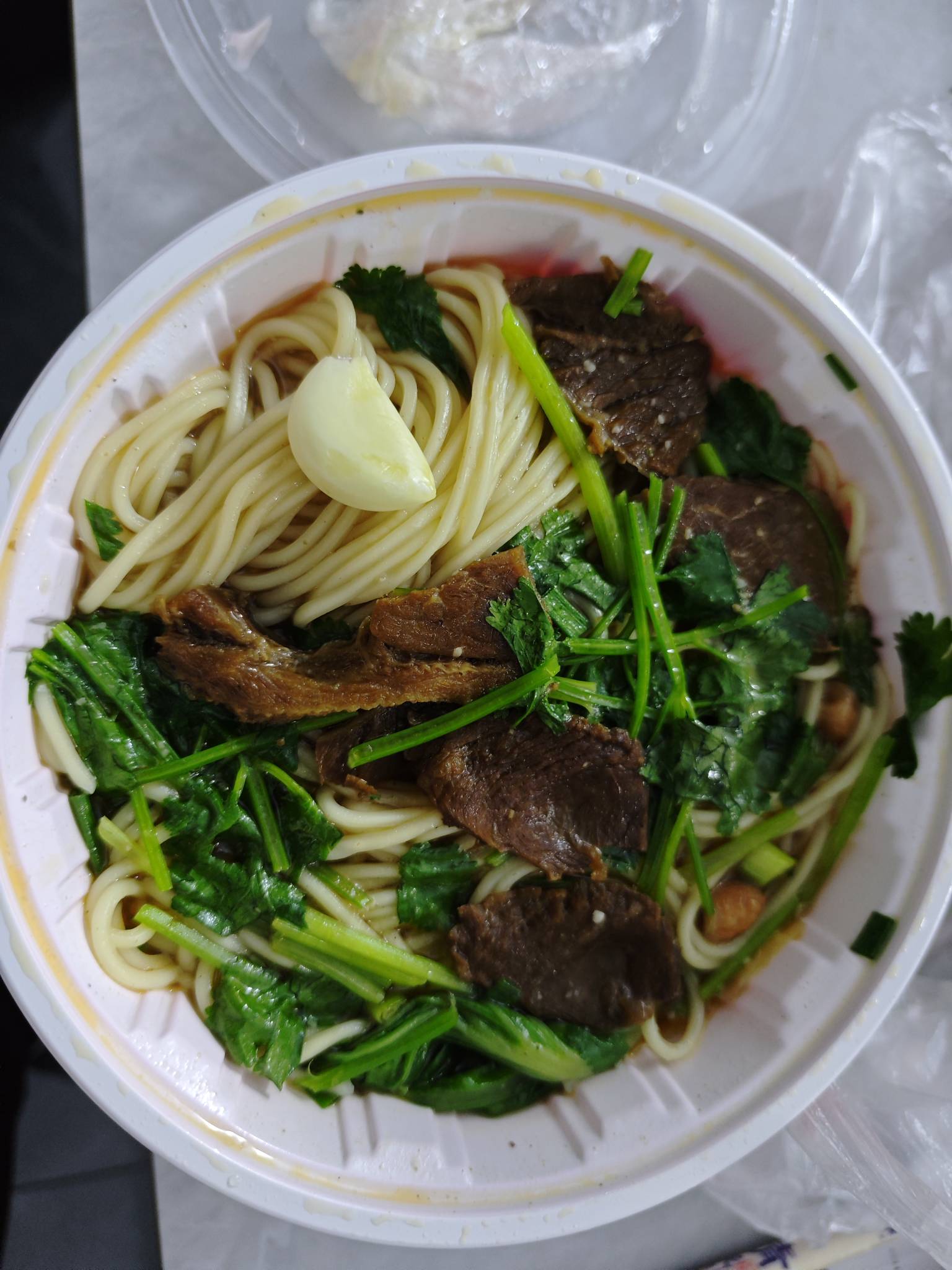 老哥们先吃

14 / 作者:Z。先生 / 