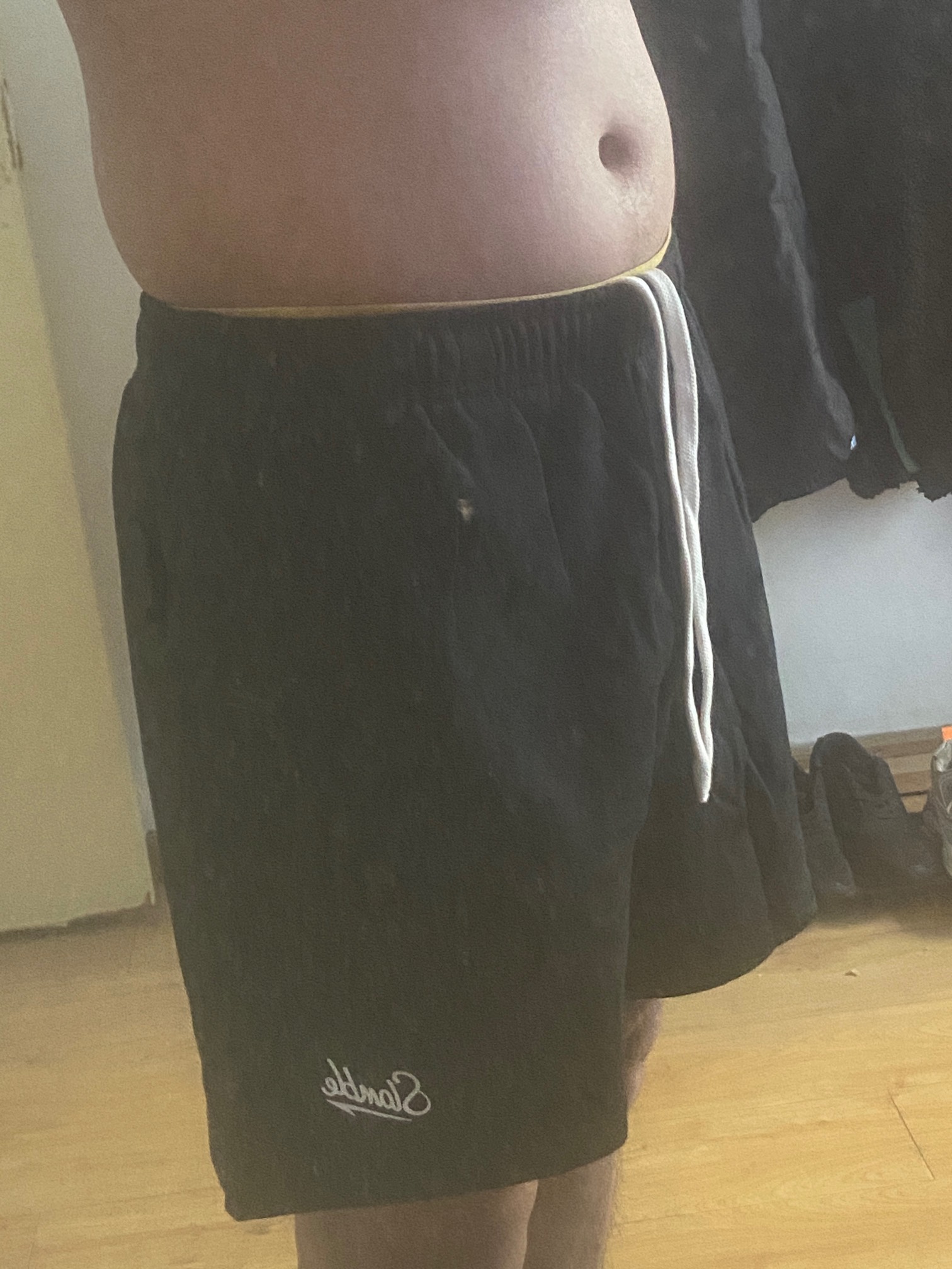 得物0元购的挂b卫衣到了 还有夏天穿的短裤。都0元购了还要啥自行车啊


10 / 作者:今天作业没毕业 / 