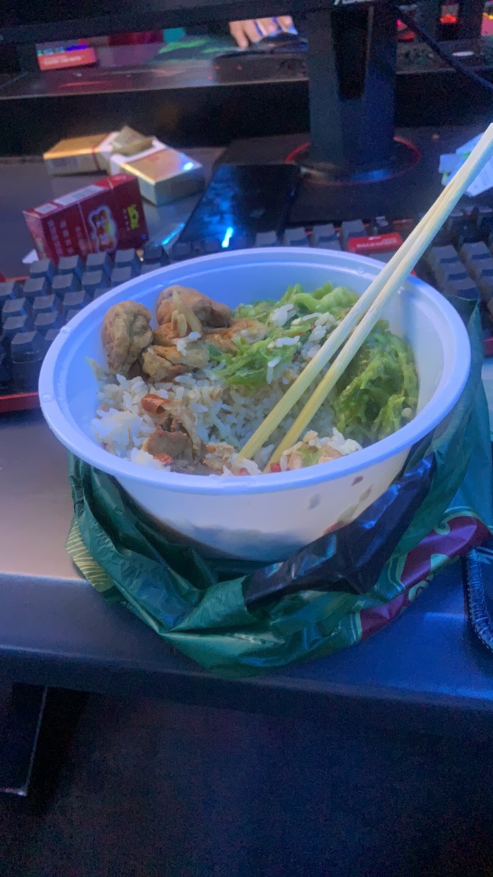 老哥们这是不是预制菜 美团禁止售卖预制菜

96 / 作者:陌上花开9698 / 