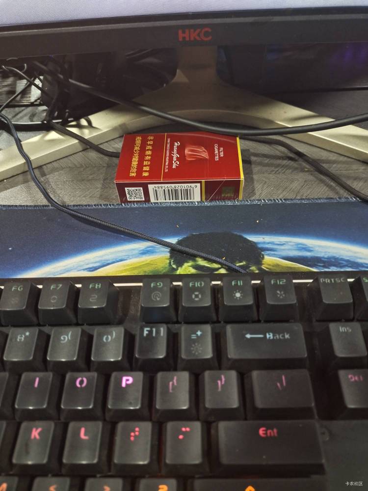 老哥们为啥一言难尽？
网吧好闷啊，排网换气系统不行啊

48 / 作者:风中之神-聂风 / 