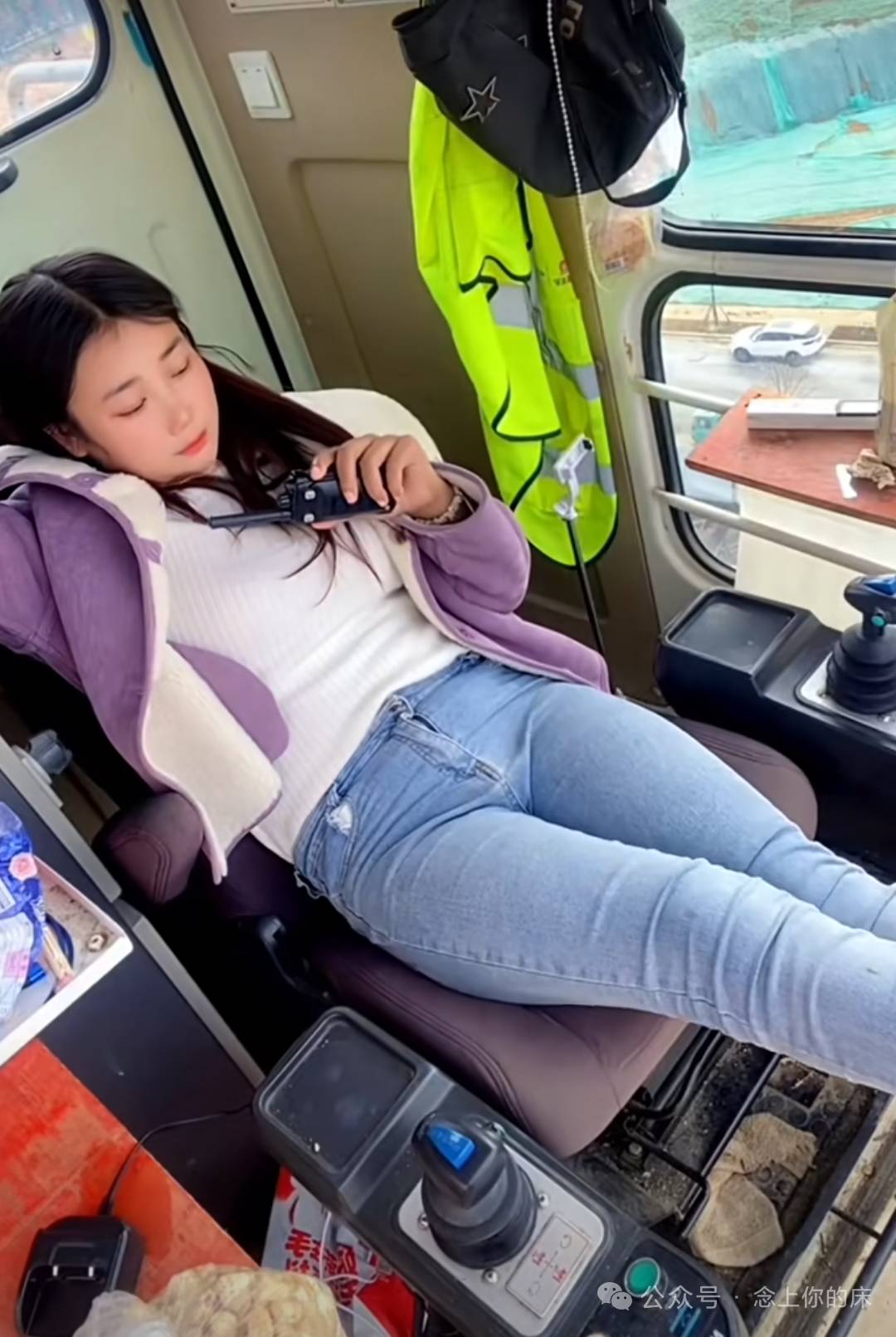 挂壁老哥可以去挑战张家界七星山荒野求生

43 / 作者:梦回大唐做王爷 / 