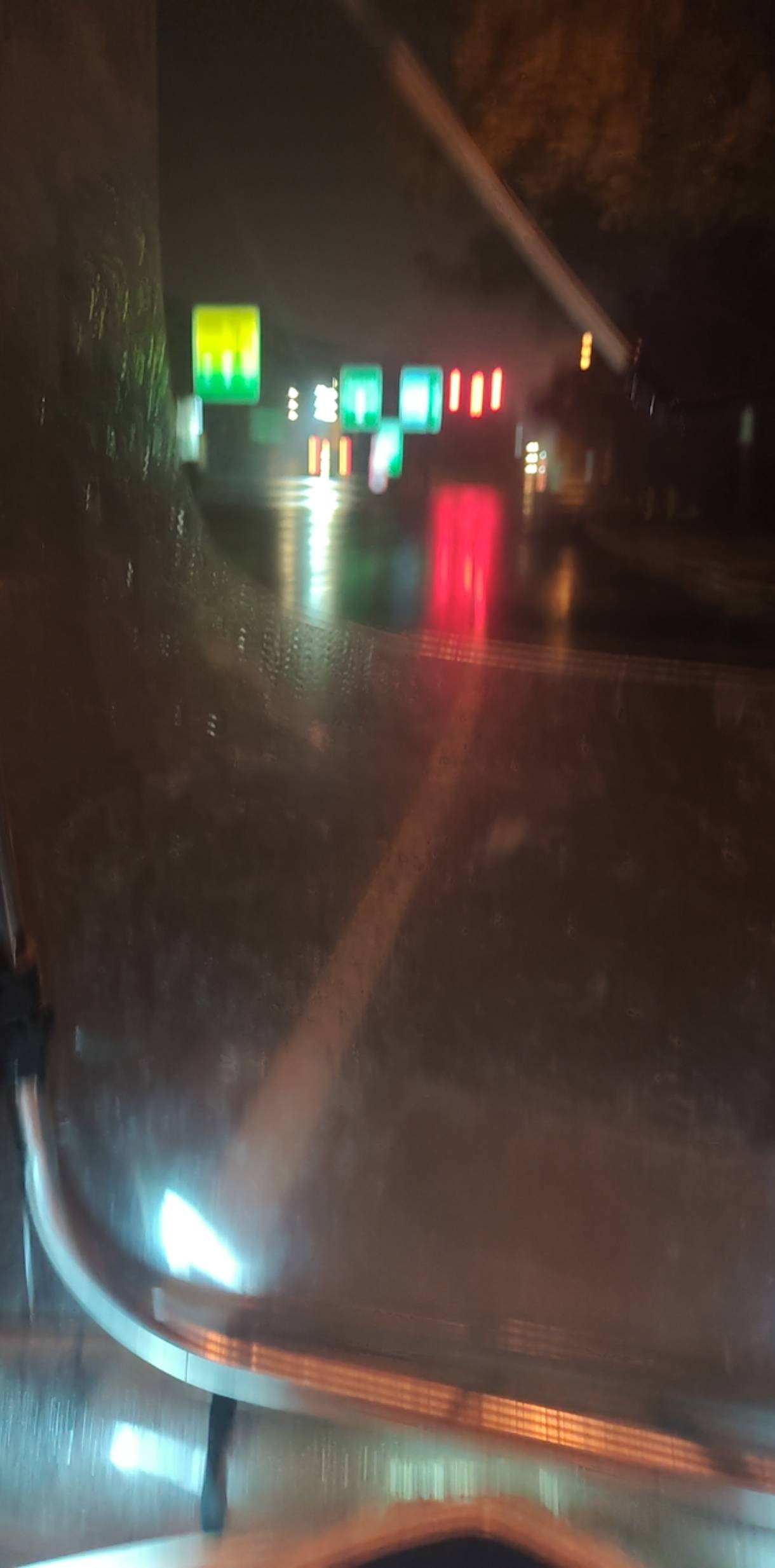 我了都豆    就想整盒烟这么难吗？  还说老哥帮老哥
27 / 作者:扶我上岸油友 / 