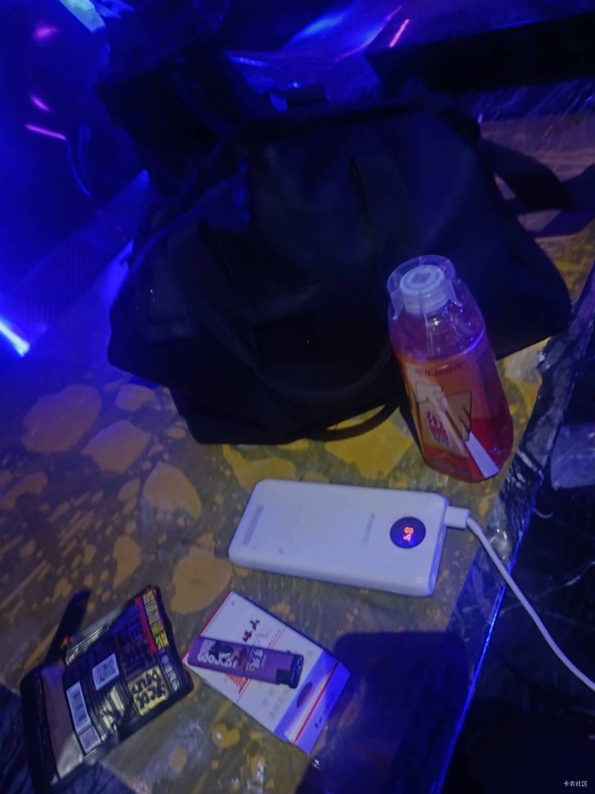 有没有老哥一样？
头痛恶心要吐出来，睡一觉才会头不痛

12 / 作者:朱铁胆 / 