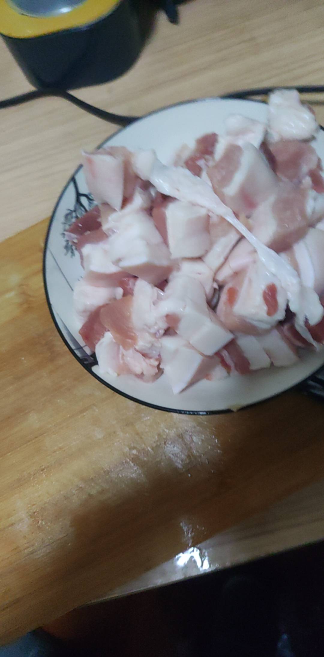 红烧肉做上一做

61 / 作者:阿米诺丝之神 / 