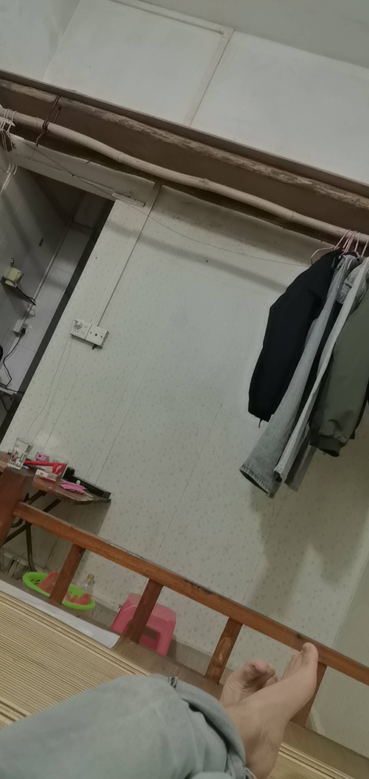 老哥们都在哪里上班啊，羊毛一天都不够烟钱

3 / 作者:hu高炮 / 