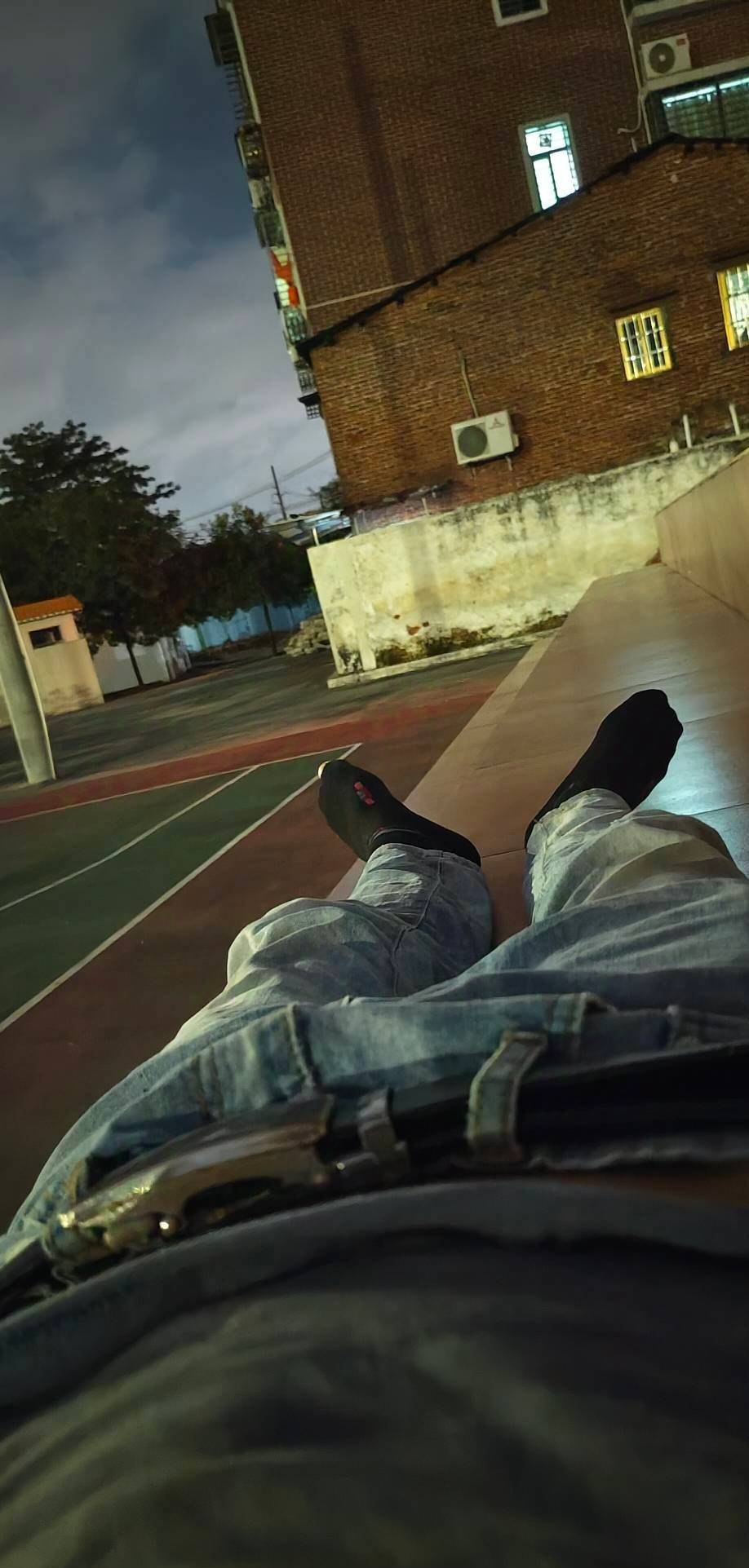 好冷啊，老哥们我需要温暖

74 / 作者:先天挂逼圣体 / 