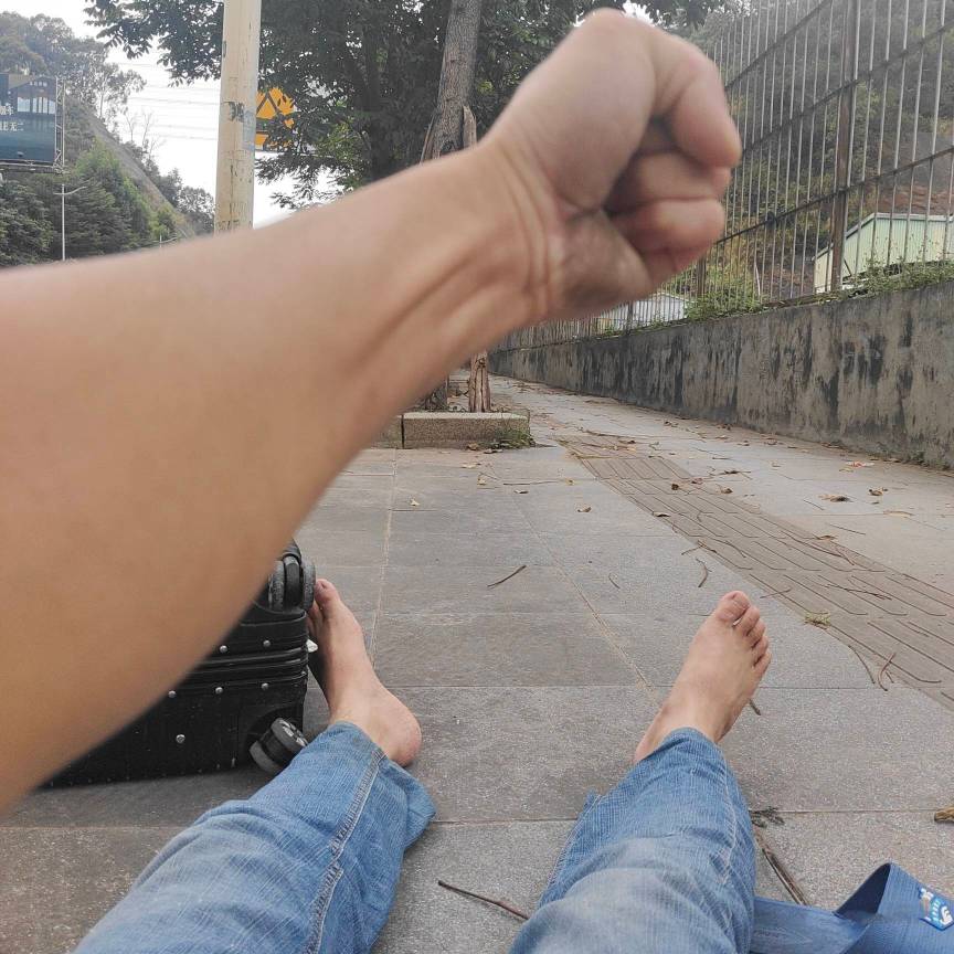 羊毛末日了，你们不进厂？这个月我还没破50毛




86 / 作者:几把毛都没有绝望了 / 