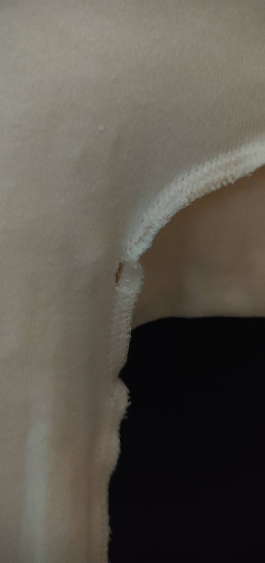 京东买的T秋衣秋裤有个破洞，我申请了仅退款没问题吧！


13 / 作者:卡农豆包 / 