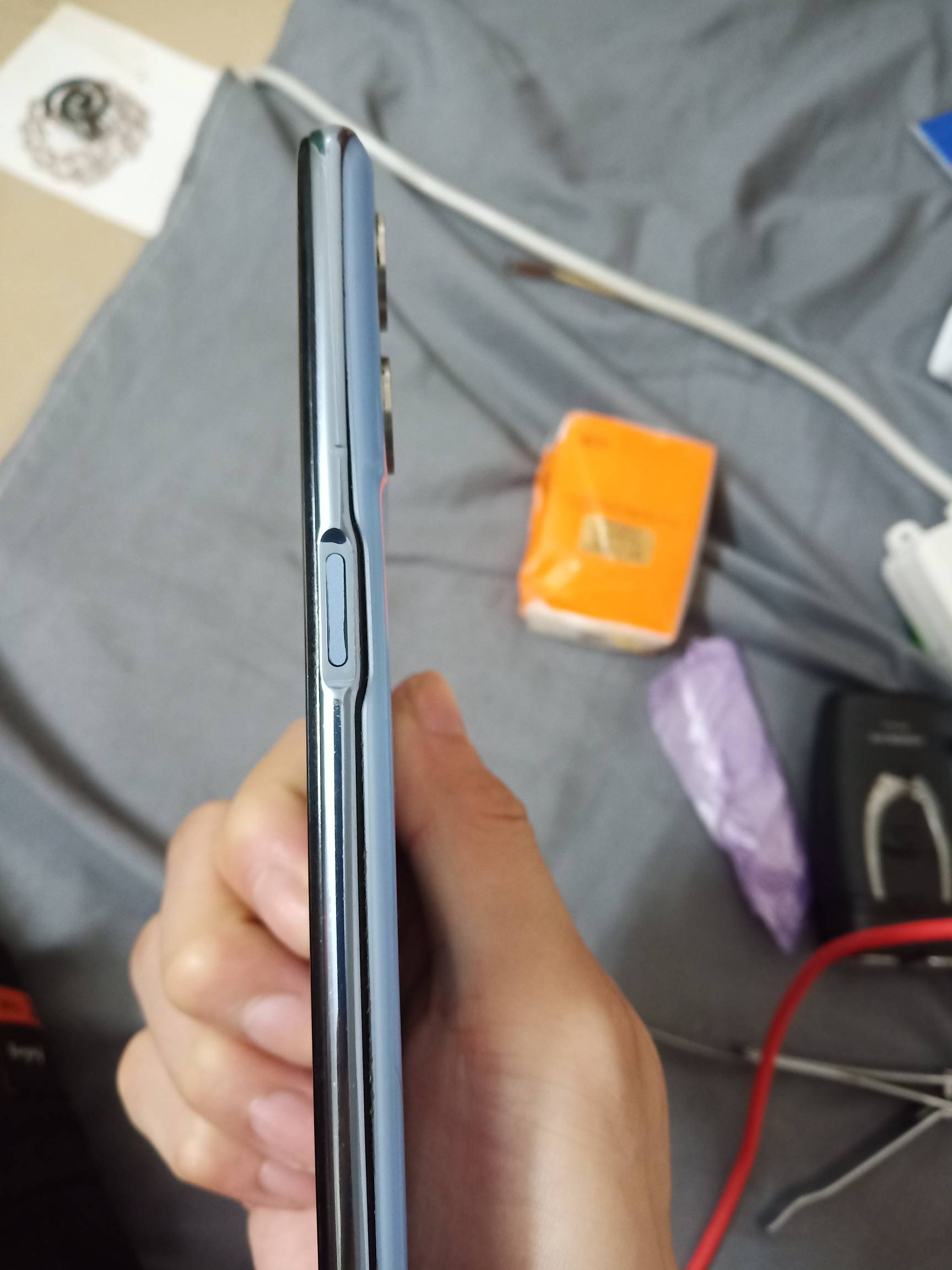 抓包的老哥又吃饱饱了，卖一天了奖品都卖完了，估计破几万了
53 / 作者:大哥让我先跑 / 