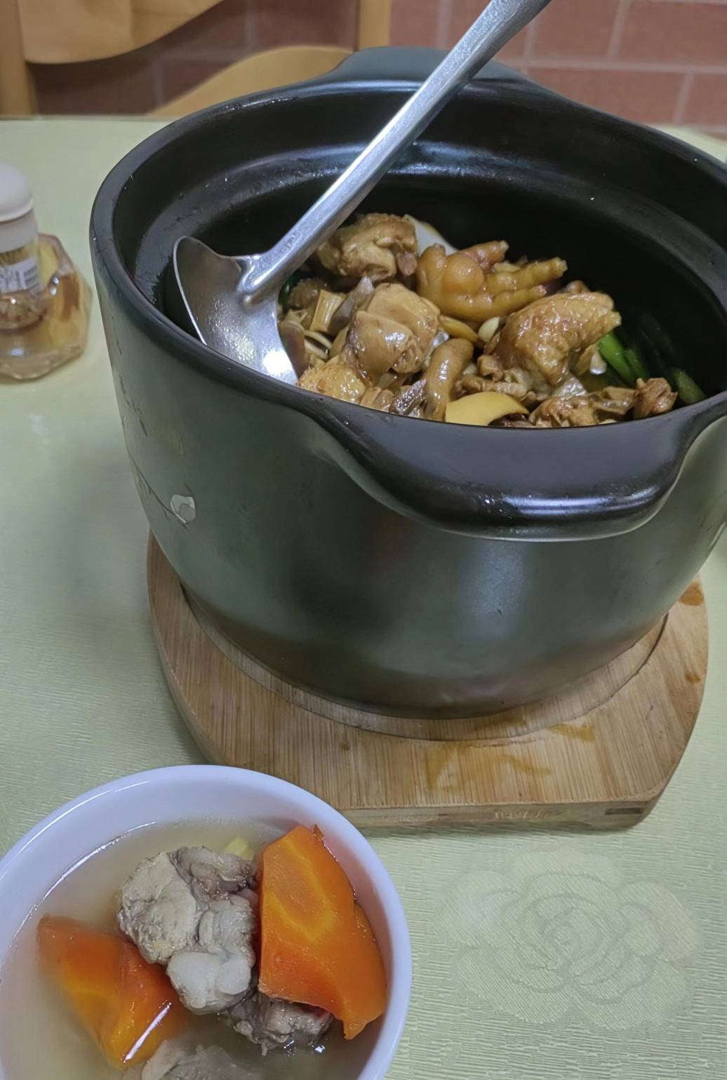 天冷了，吃起来喝起来

55 / 作者:大头绿衣d / 