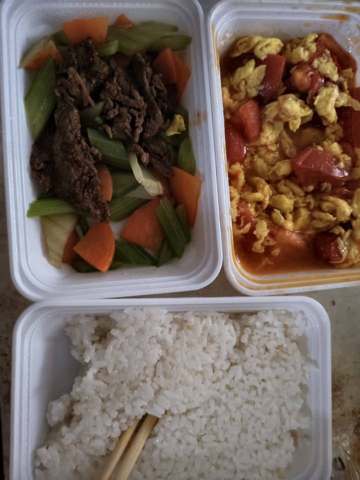 天玑900属于什么水平，我在用这配置的手机打王者

48 / 作者:朱铁胆 / 