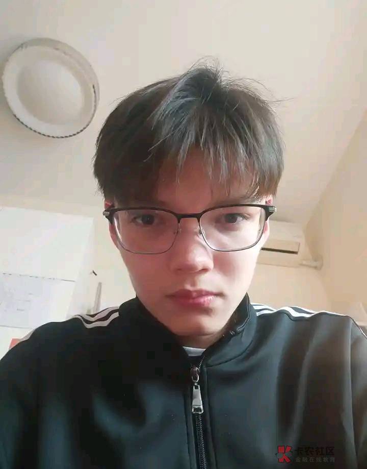 堂姐贷，5000申请中，应该睡觉了，要早上审核了，能通过吗？
之前借过一次2000，说给5 / 作者:朱铁胆 / 