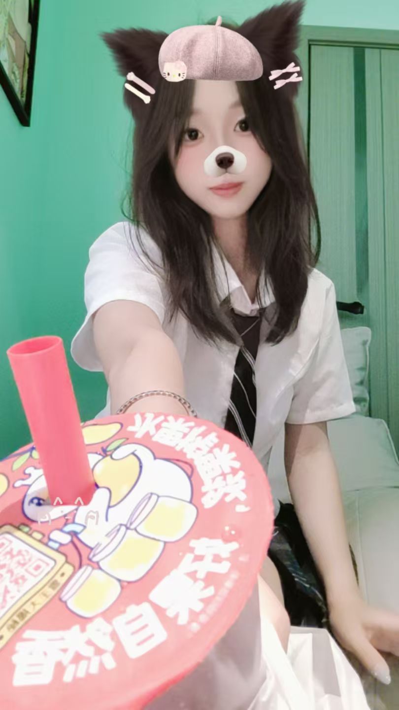 抖音认识的能不能睡到18，我27不知道干啥突然给我发红包288


94 / 作者:不会玩啊5874 / 