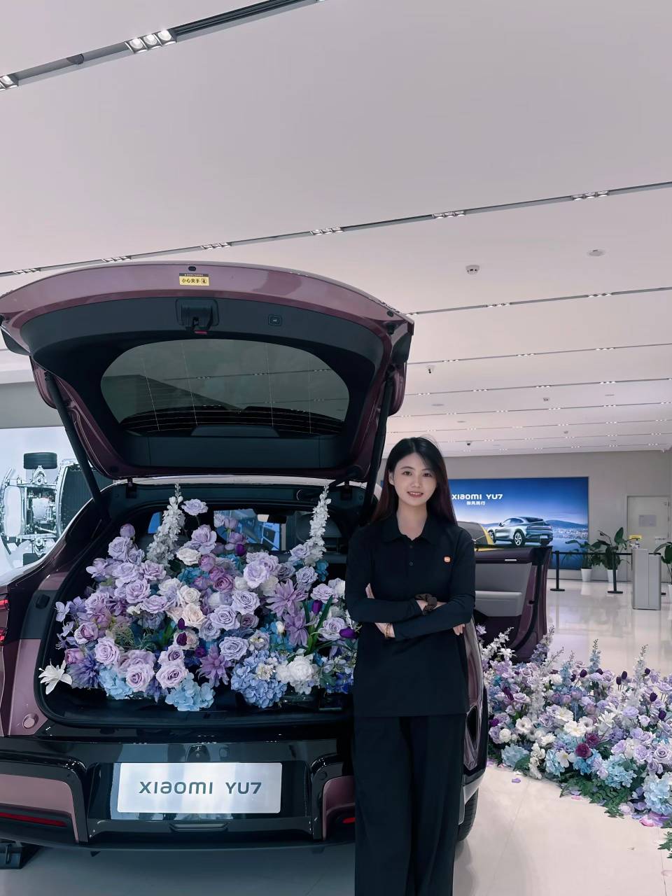 老哥们，今天去小米试驾，怎么能不被销售妹子看出挂比仔的样子？


98 / 作者:红菜苔 / 