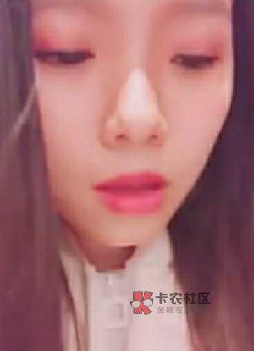 浙商证券昨天下午开的，直接换了30话费秒到账



5 / 作者:青草地 / 