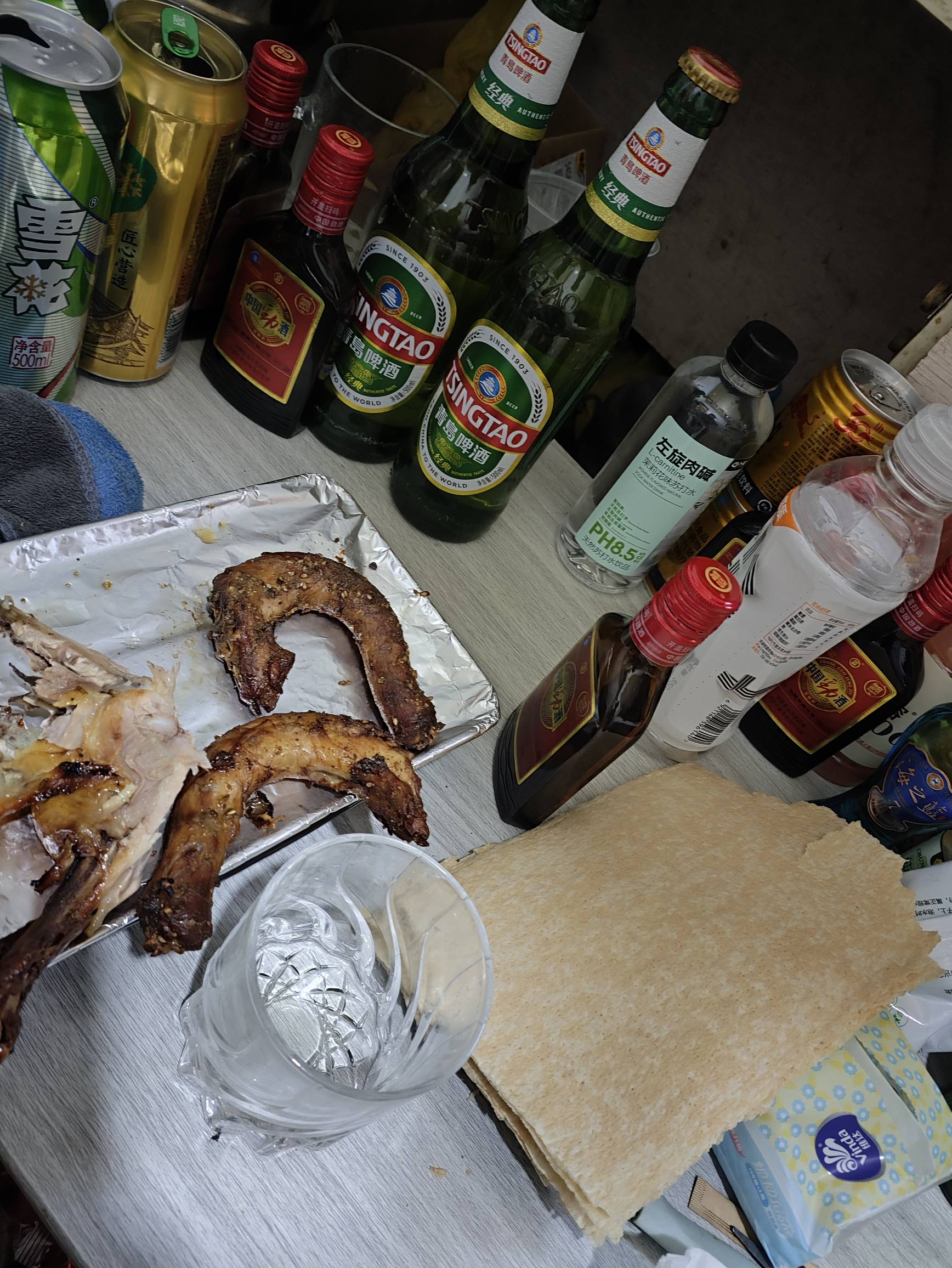 去的路上了，有没有塔子，做完游艇西镇找个啤酒屋喝上一喝，在家喝了两瓶劲酒去吹吹海27 / 作者:会飞的大鲨鱼 / 