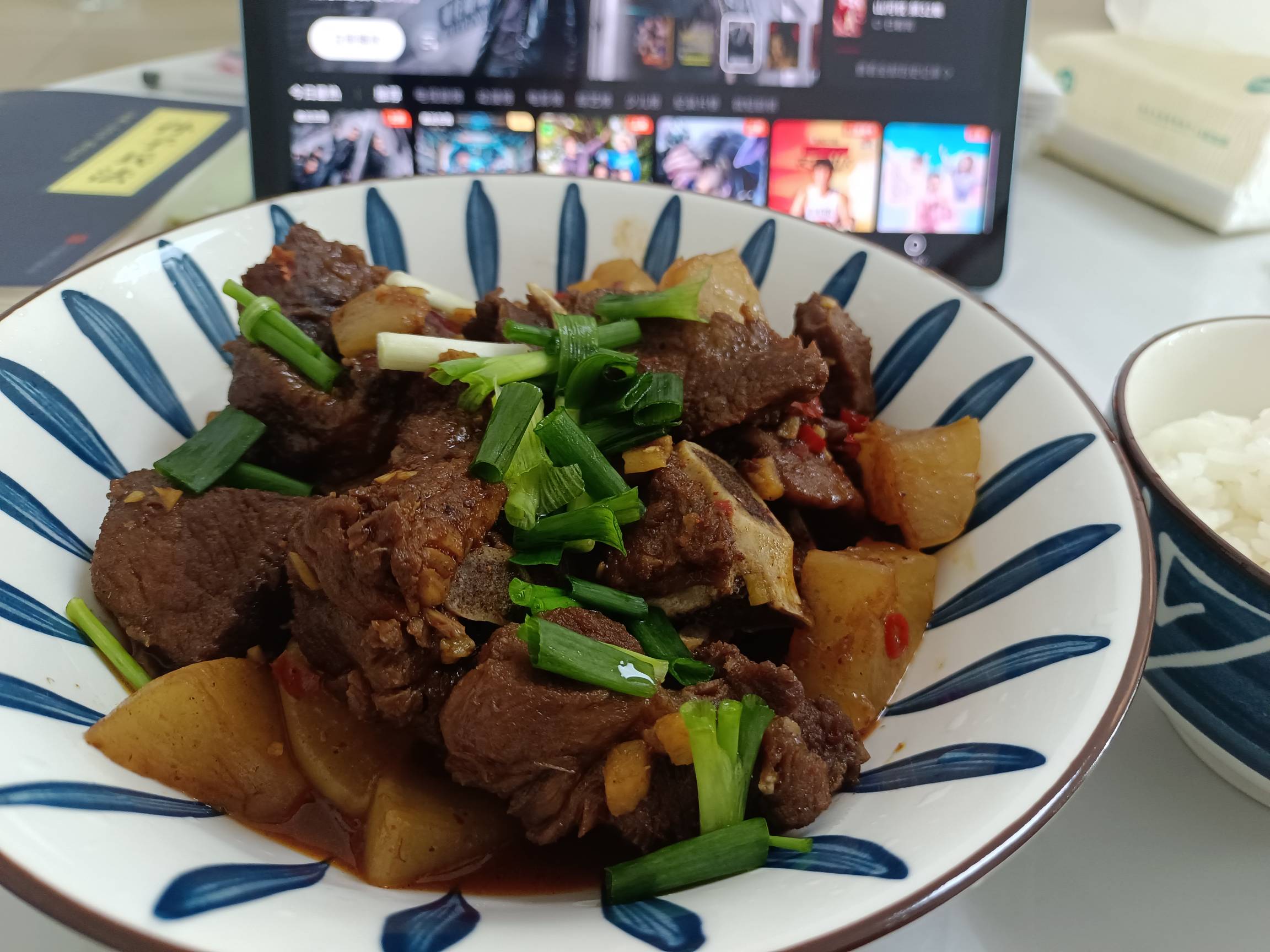 吃饭了老哥们

44 / 作者:松一手 / 