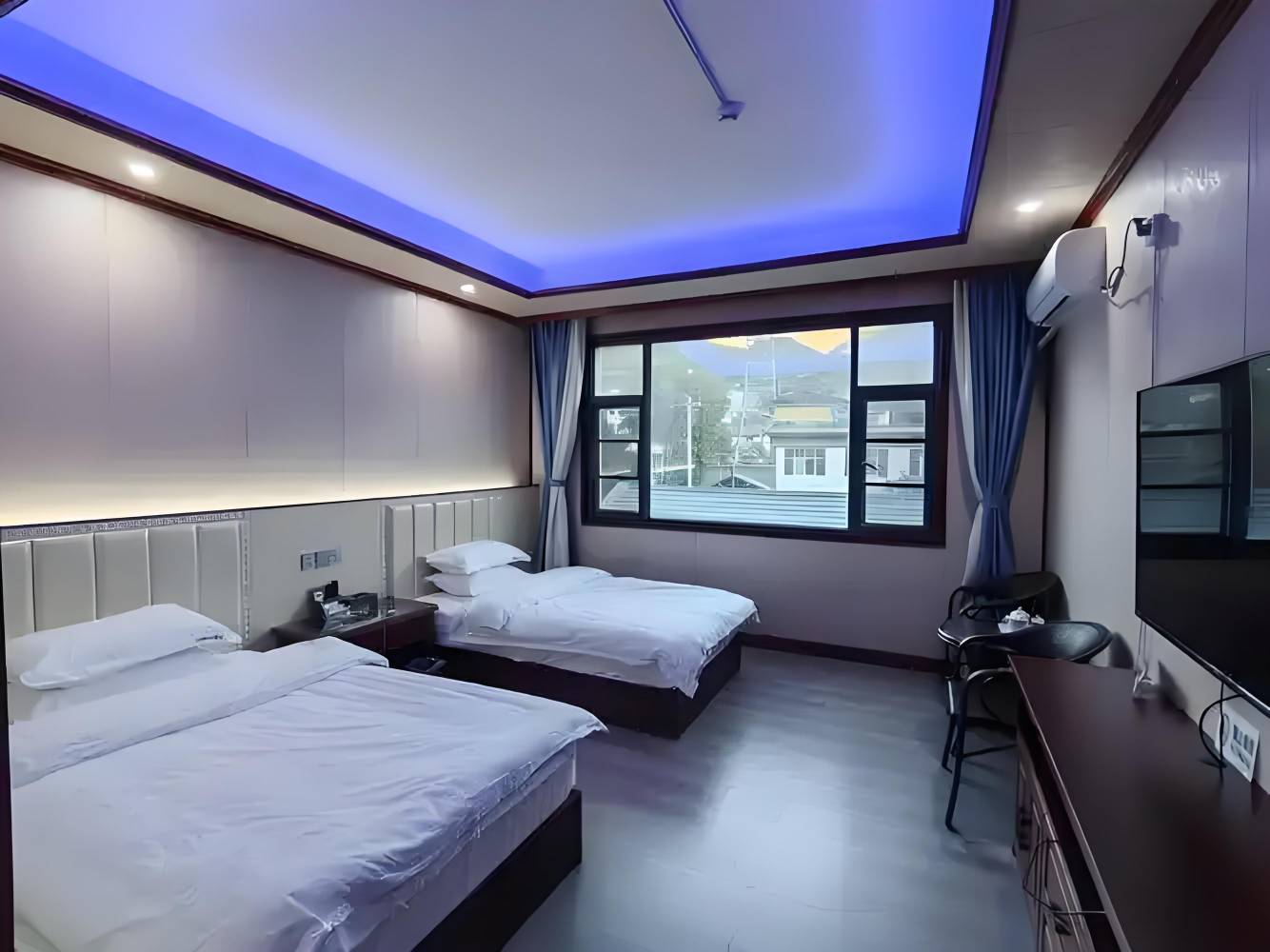 来毛好饿

13 / 作者:东莞宵边大神 / 