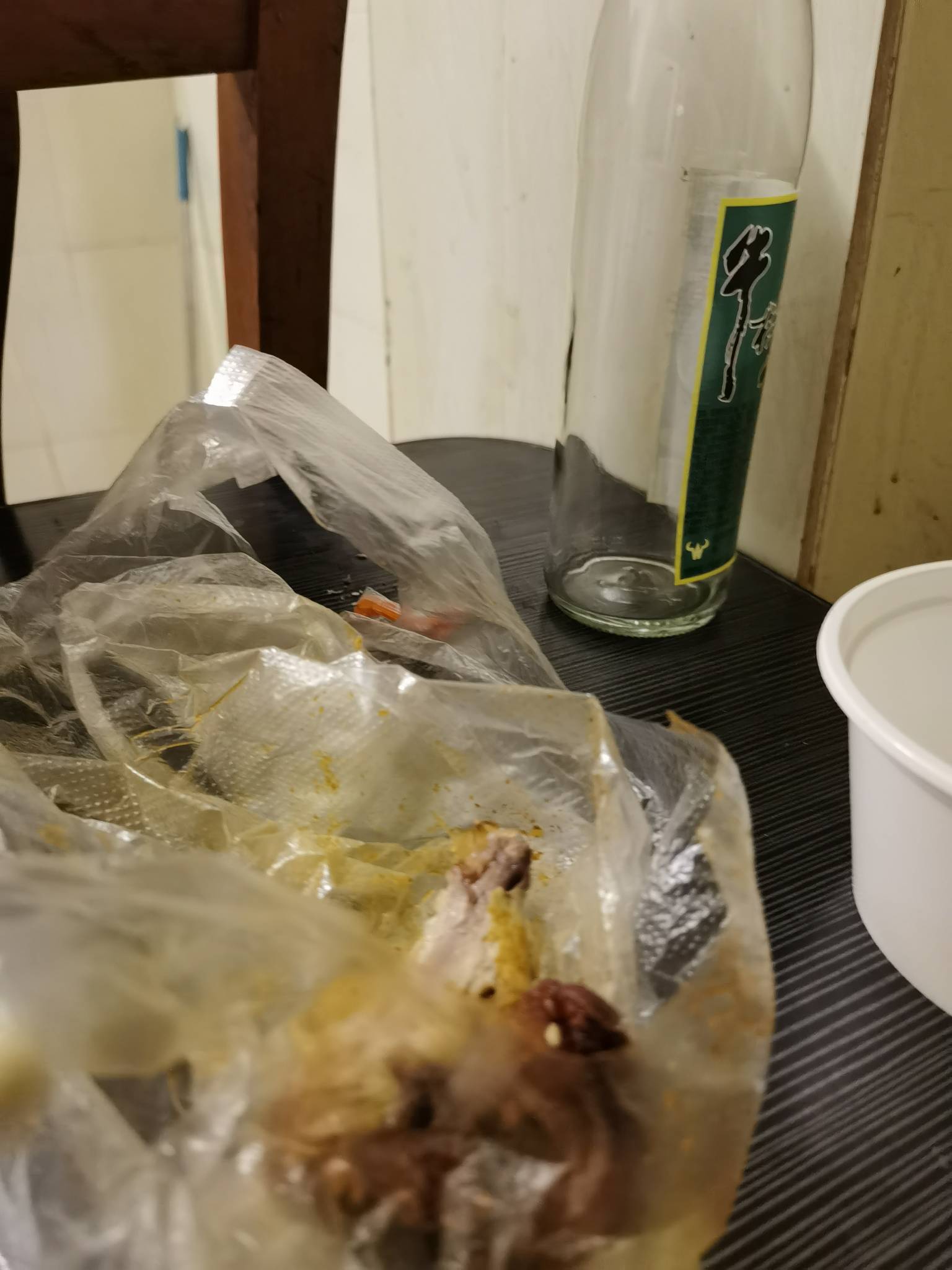 克制了个啥，做不到啊。又要去上班了。

96 / 作者:庸人自扰啊666 / 