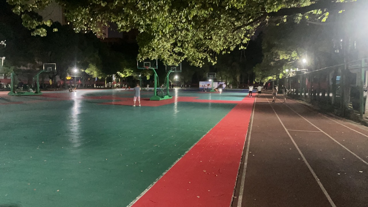 裸身高173，感觉走路上咋很矮一样

94 / 作者:溜达发财 / 