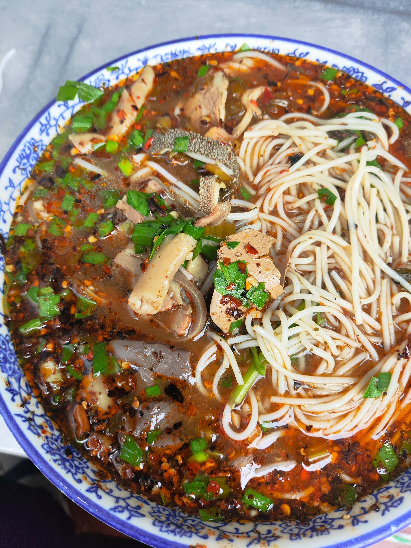 饿昏了吃粉

53 / 作者:先烧杯 / 