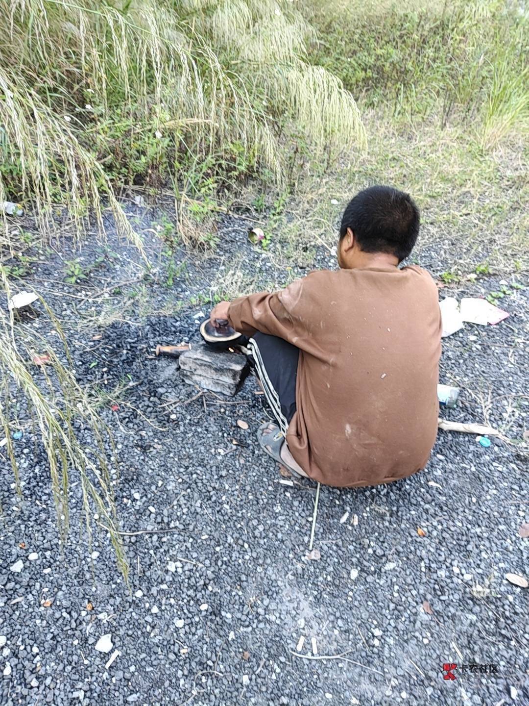 也是吃上饭了

31 / 作者:公孙梨pear / 