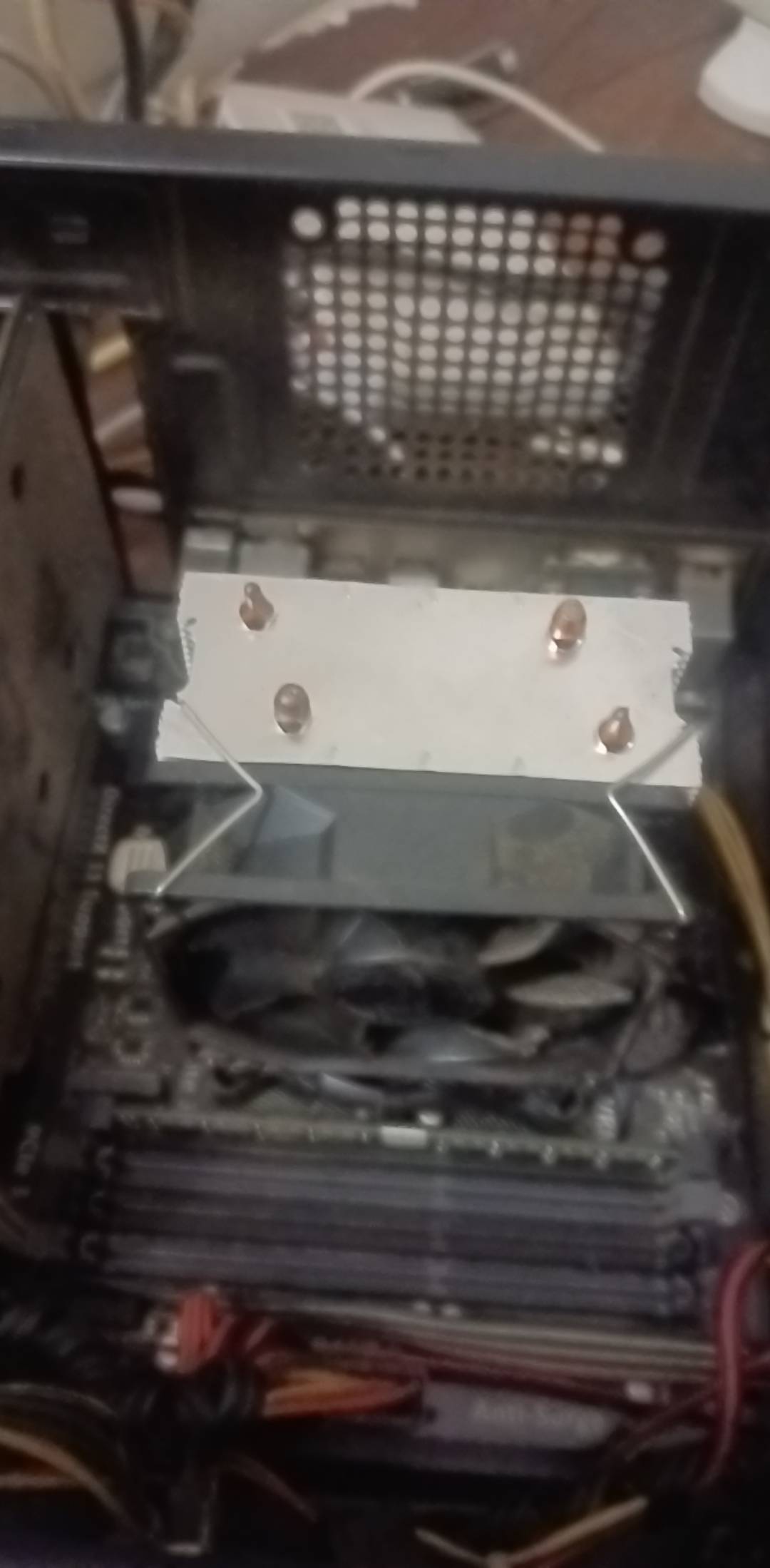 这种cpu风扇怎么取下来，来个懂得老哥

29 / 作者:笑尽英雄 / 