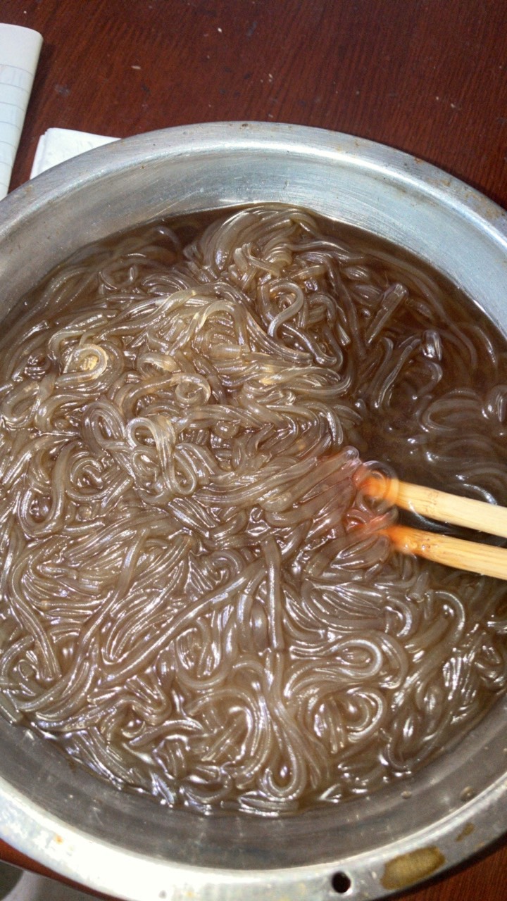 夜宵粉丝一碗

4 / 作者:小熊科技 / 