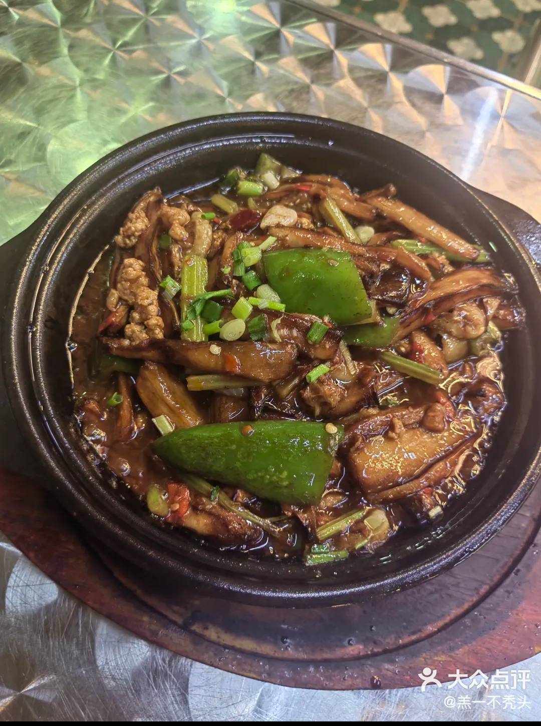 国信20开亏了昨天    今天京东又有入口了 ，玛德

66 / 作者:秦始皇复活2 / 