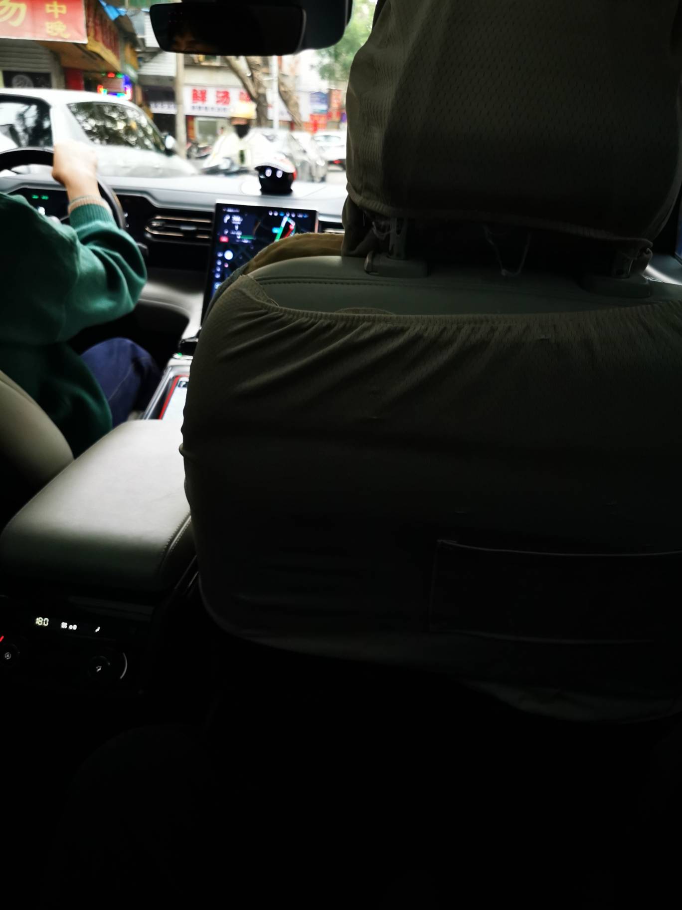 开蔚来的老板也出来跑车了56 / 作者:卡卡卡卡夫 / 