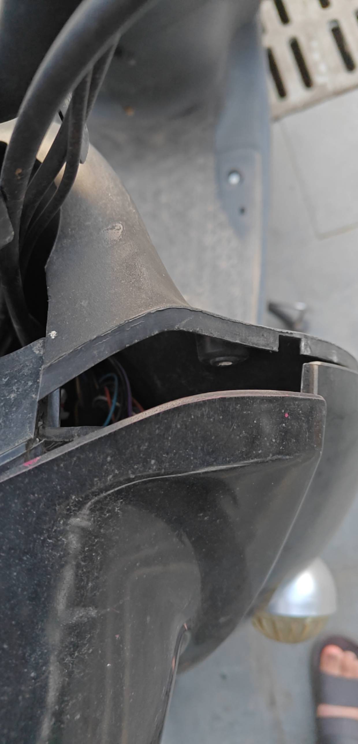 兄弟们撞大运了
被大车撞了车壳子都开了

91 / 作者:梦辰超柜哥 / 