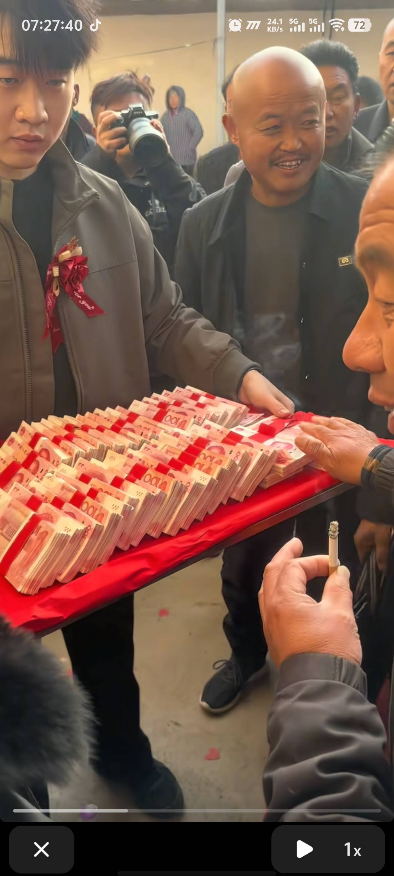 这是哪的彩礼要38.6W

34 / 作者:卡农咚咚 / 