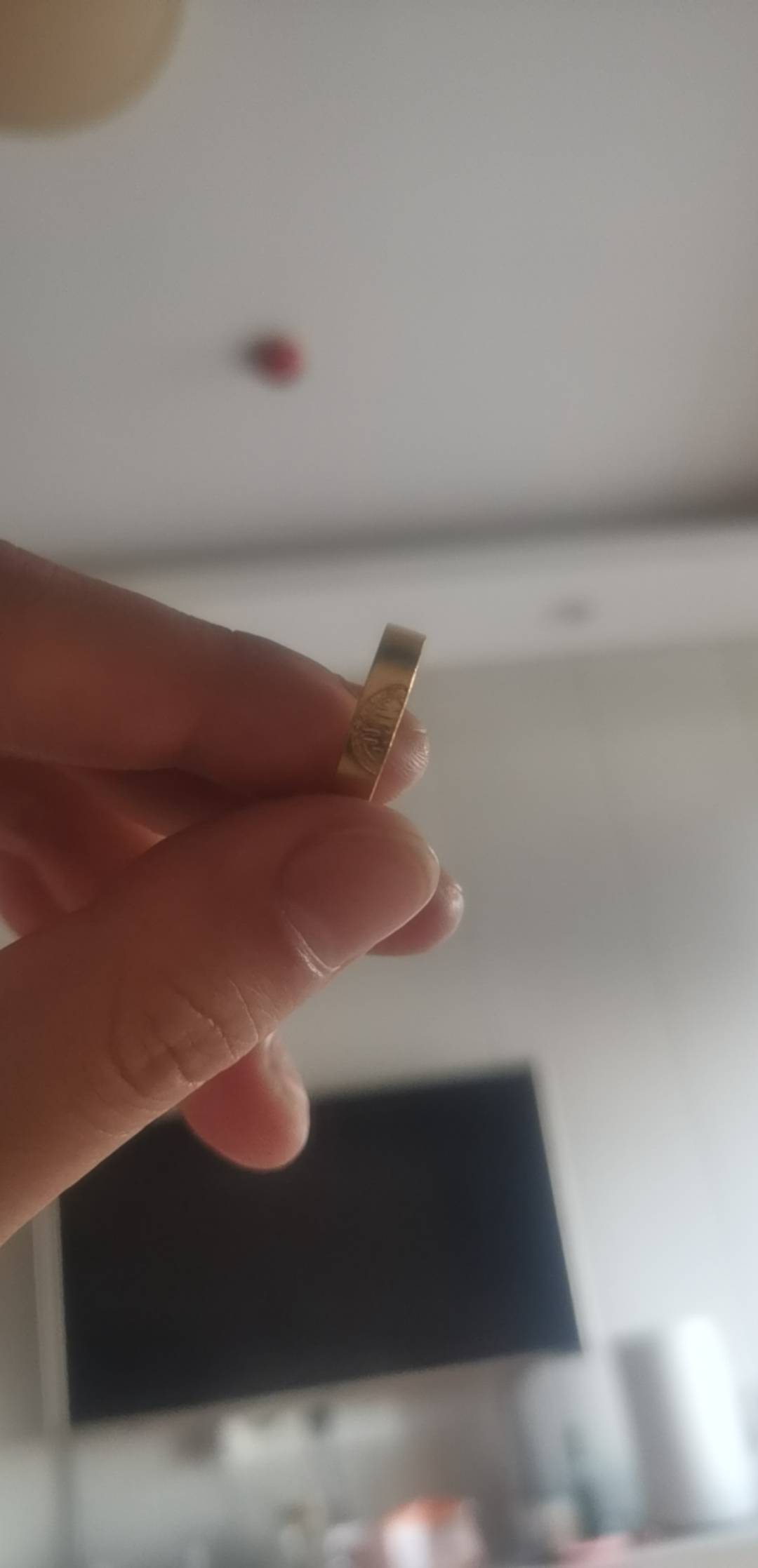 看到很多老哥们卡着点抢10毛8毛的，很欣慰，至少不会饿死在这个寒冬腊月

7 / 作者:不予x / 