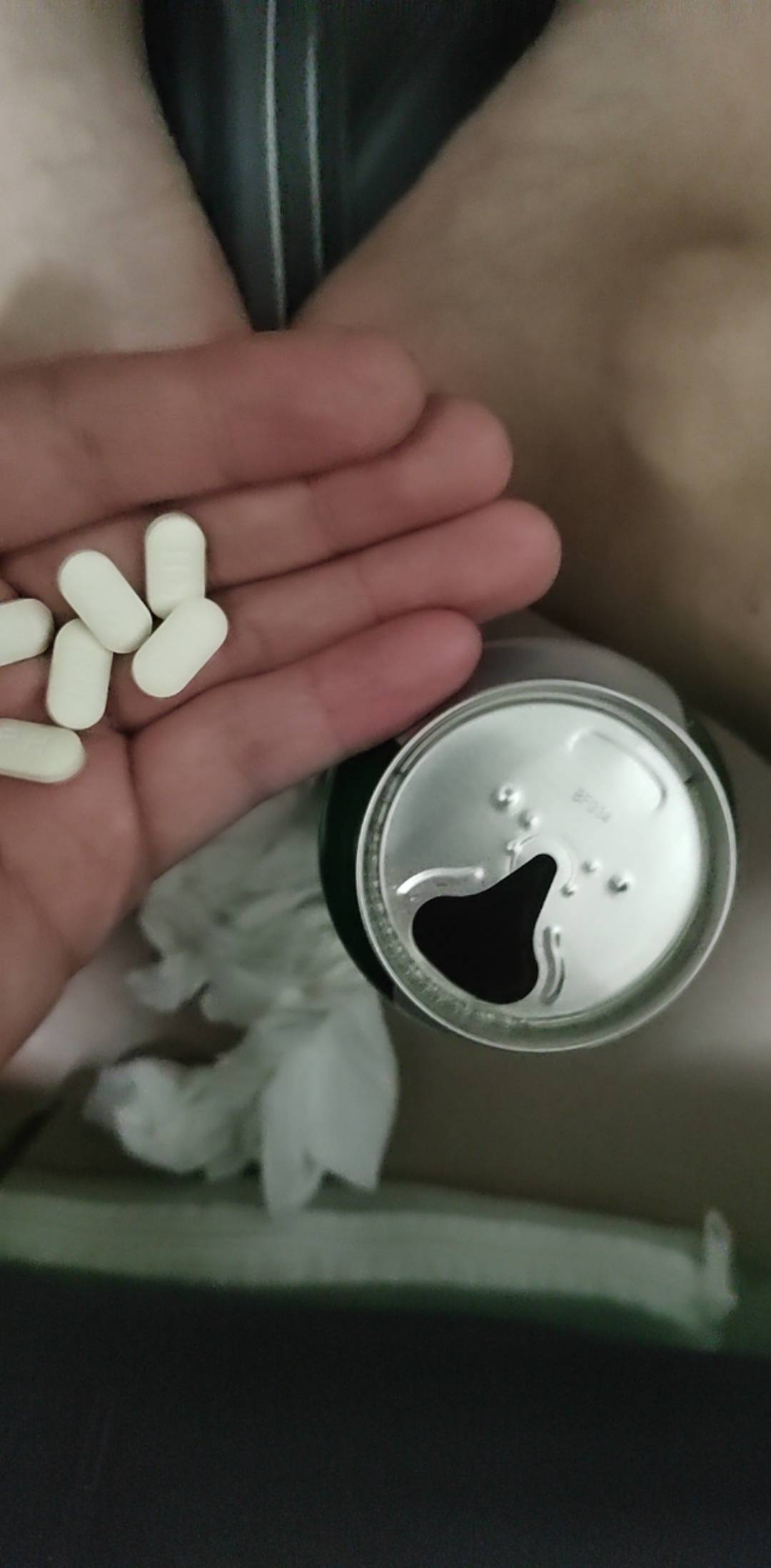 老哥们头炮可以和酒一起喝吗

50 / 作者:挂比了救我鸭 / 