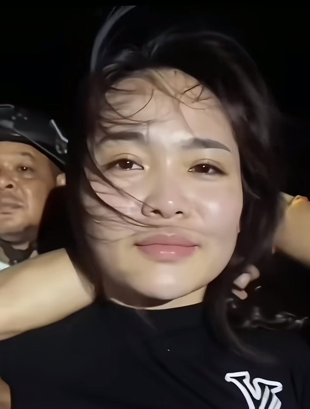 被沫沫老姐感动了

32 / 作者:不知明的靓仔 / 