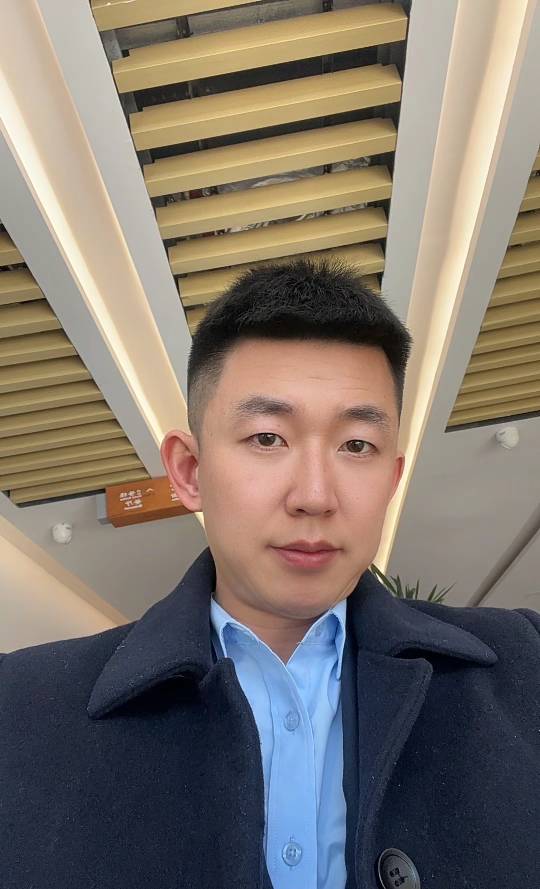 本人男，28岁找女朋友
要求
1：要长得漂亮的，身材必须特别好的，要特别有钱的
2：要68 / 作者:先天挂逼圣体 / 