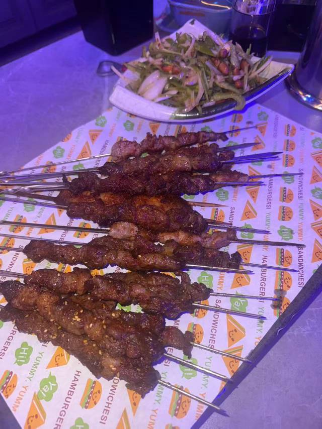 周末和对象来唱歌，吃烧烤，唱起来，吃起来！


58 / 作者:昨日过往 / 