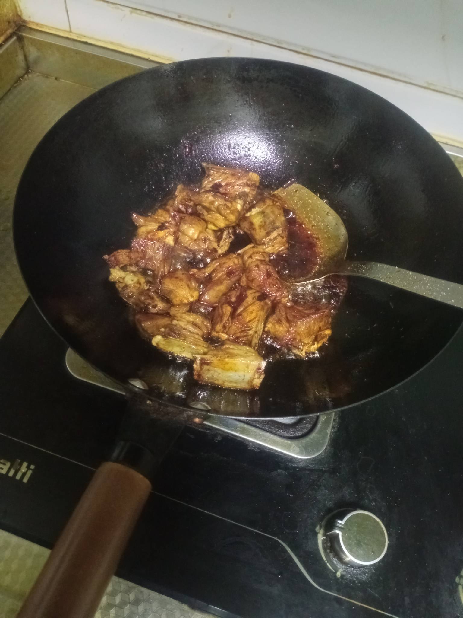 连吃了一个星期两元外卖，今天搞点羊排改善下伙食，补补，这点羊排28块

62 / 作者:一站宜白路 / 