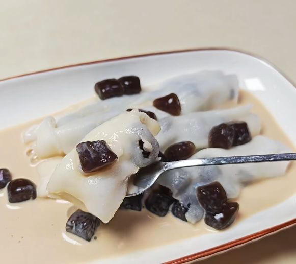 珍珠奶茶肠粉

41 / 作者:沈兰舟备用 / 