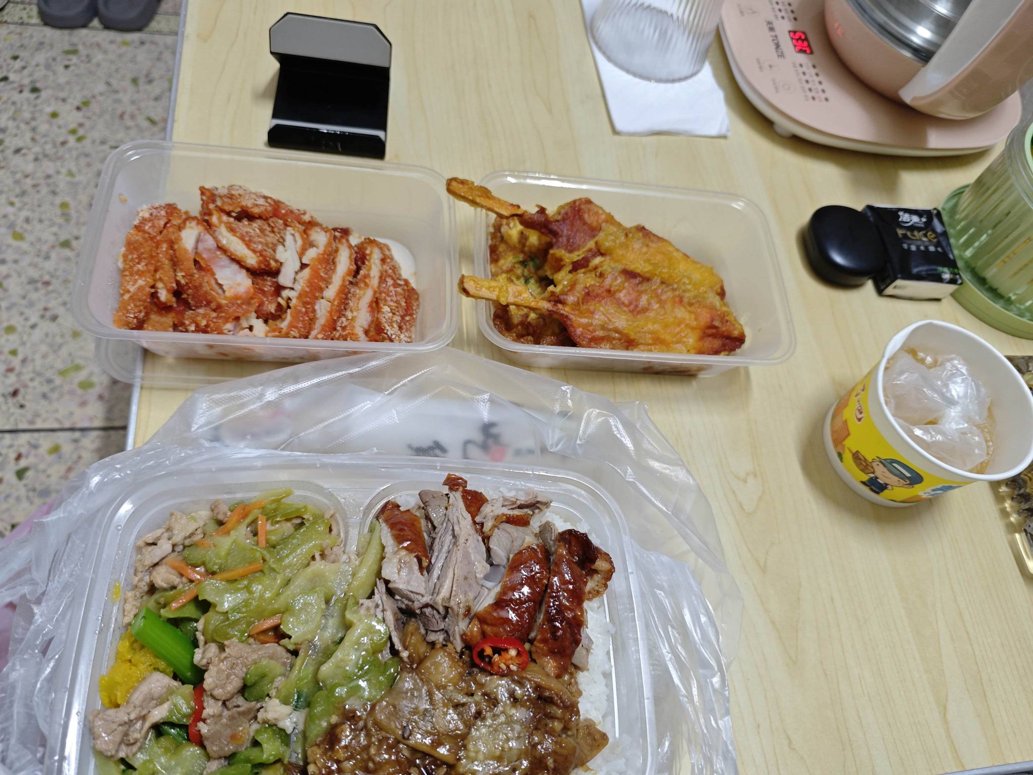 这些东西20，淘宝闪购最近发狂了，发一大堆红包，最近天天用

32 / 作者:3053532221 / 