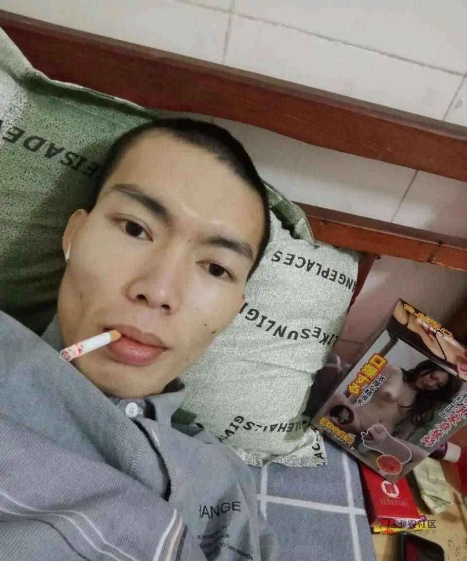 34岁开始断崖式衰老，91年的羊，不知道还能坚挺几年

80 / 作者:卡哩卡投 / 