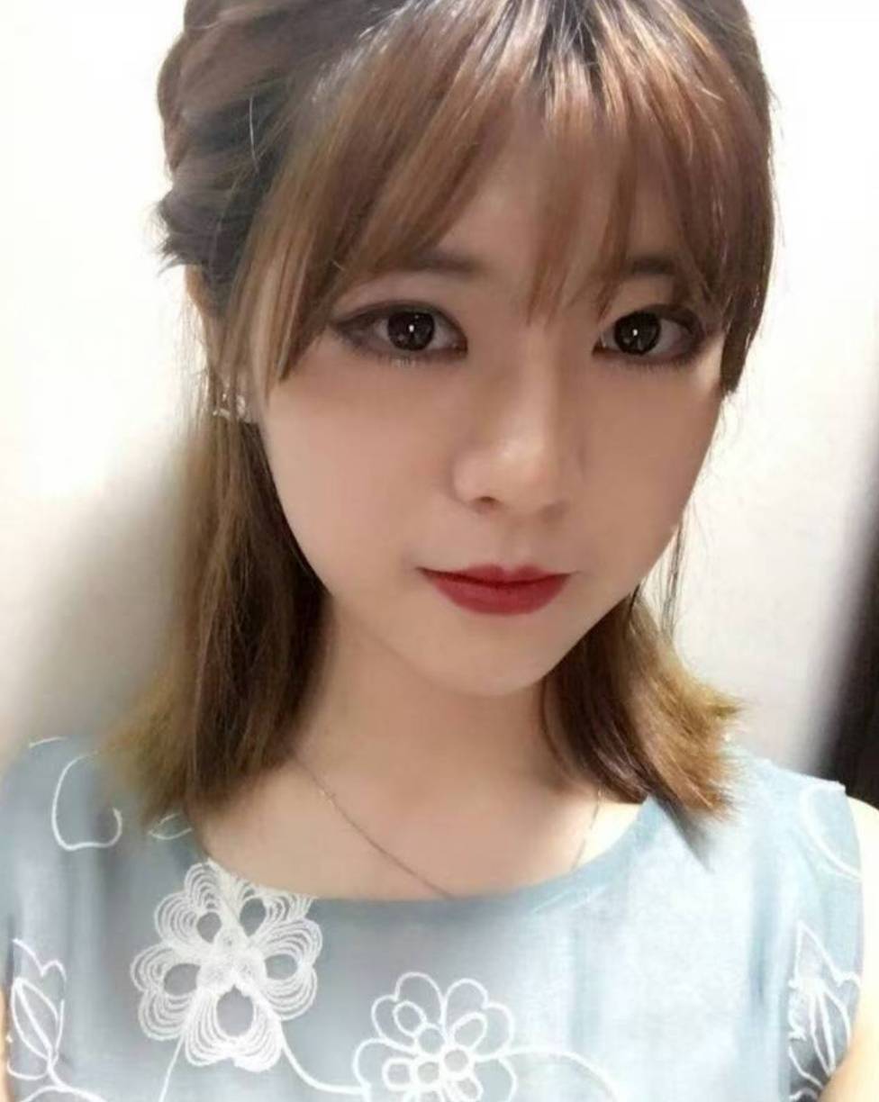 本人女，28岁找男朋友
要求
1：要长得帅的，身材必须特别好的，要特别有钱的
2：要脾84 / 作者:卡农咚咚 / 