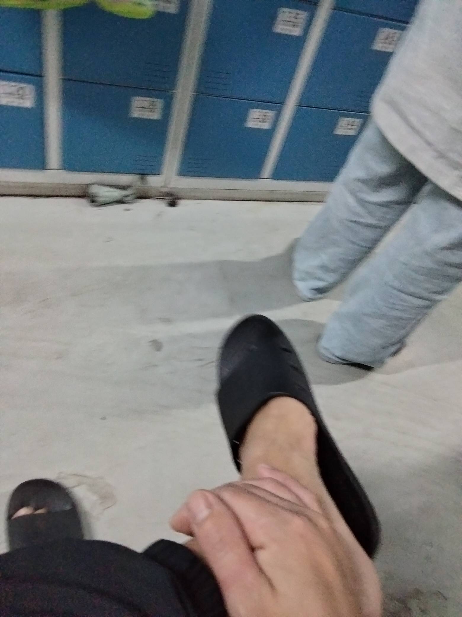 准备上班了，又是打螺丝的一天，难熬啊

96 / 作者:君子之交淡如水 / 