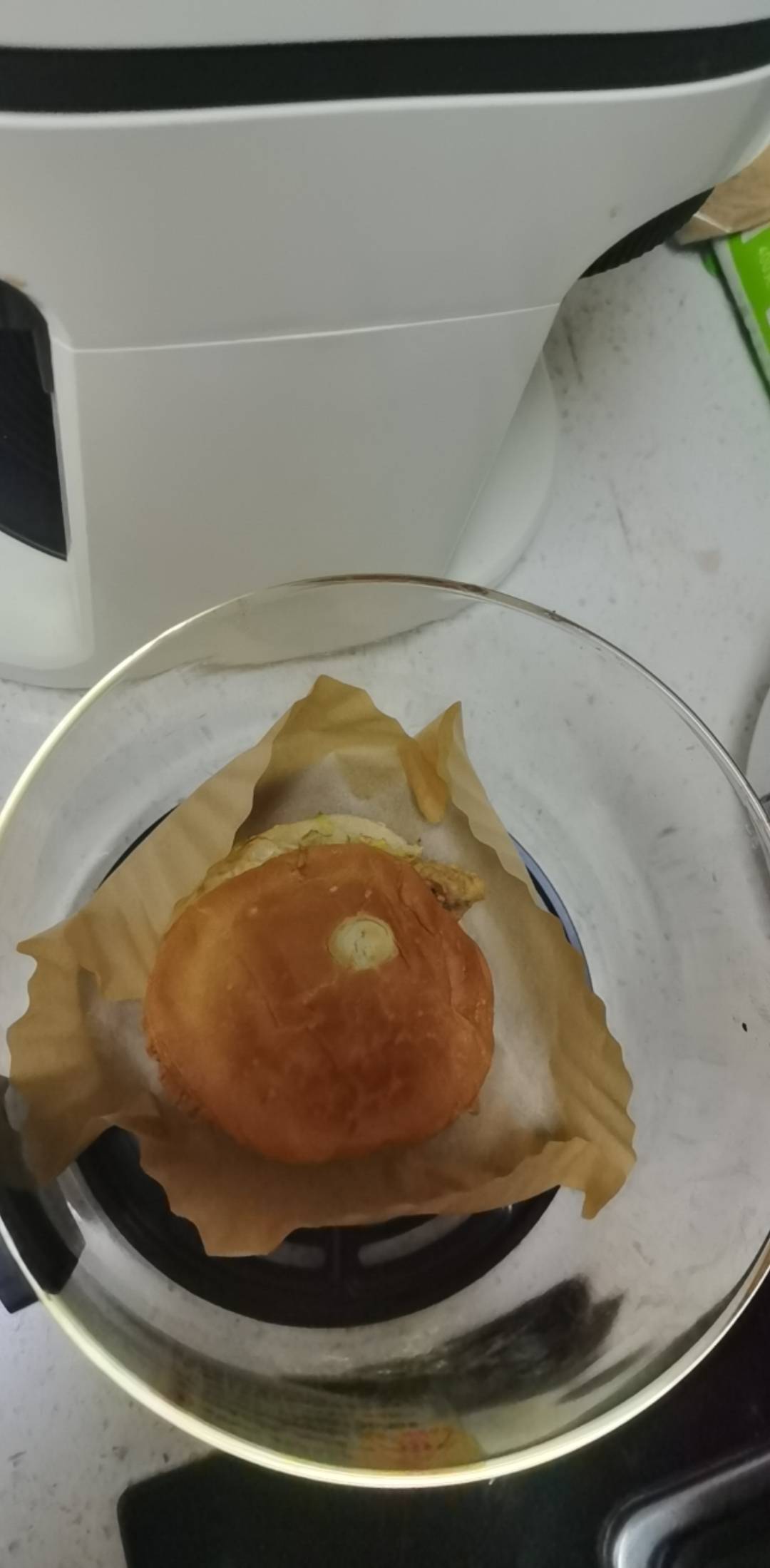 这汉堡用空气炸锅热了一下比砖头还硬

76 / 作者:不会游泳的磐鱼 / 